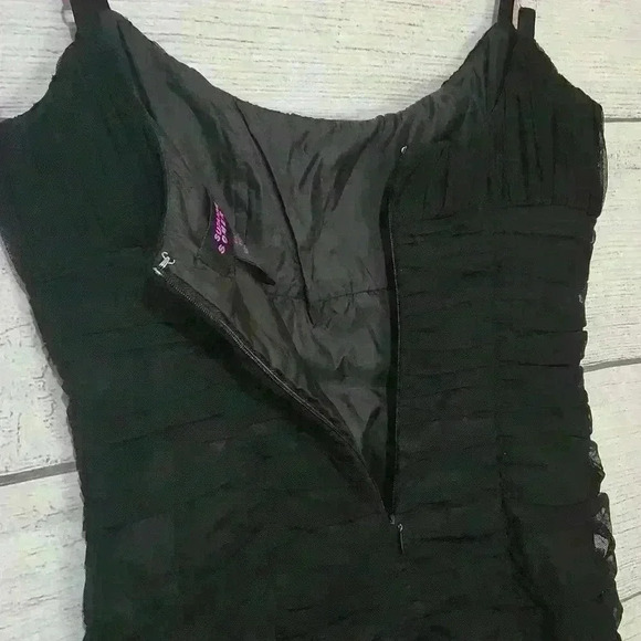 NWT Suzanne Somers Black Dress, Size 4 - Picture 9 of 11